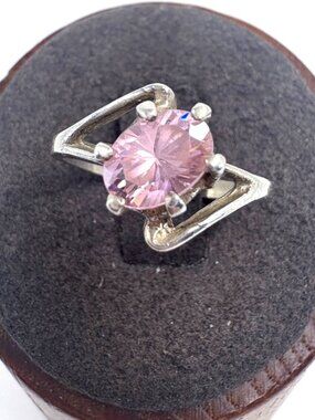 VTG Sterling Silver 925 Pink Cubic Zirconia Prong Set Statement Ring Size 6.5